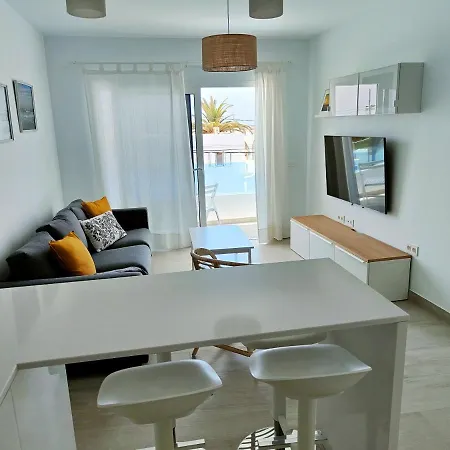 Playas Apartman *