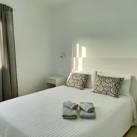Playas Apartman *